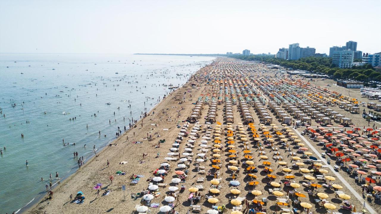 Appartamenti Villaggio Giardino Lignano Sabbiadoro Exterior photo